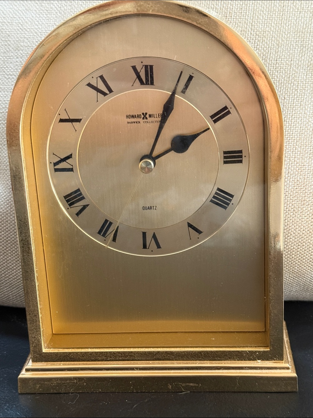 Howard Miller Gold Tone Arch Table Clock 🕰️ Barwick Collection Vintage Classic